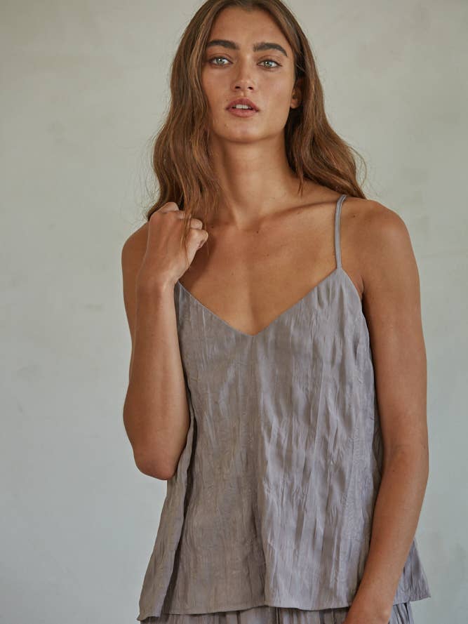 L6905 | Woven Polyester V-Neck Spaghetti Strap Top for wholesale by By Together