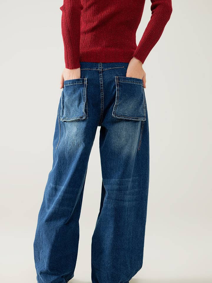 Blu jeans a palloncino larghi in lavaggio medio in vendita all'ingrosso su Faire