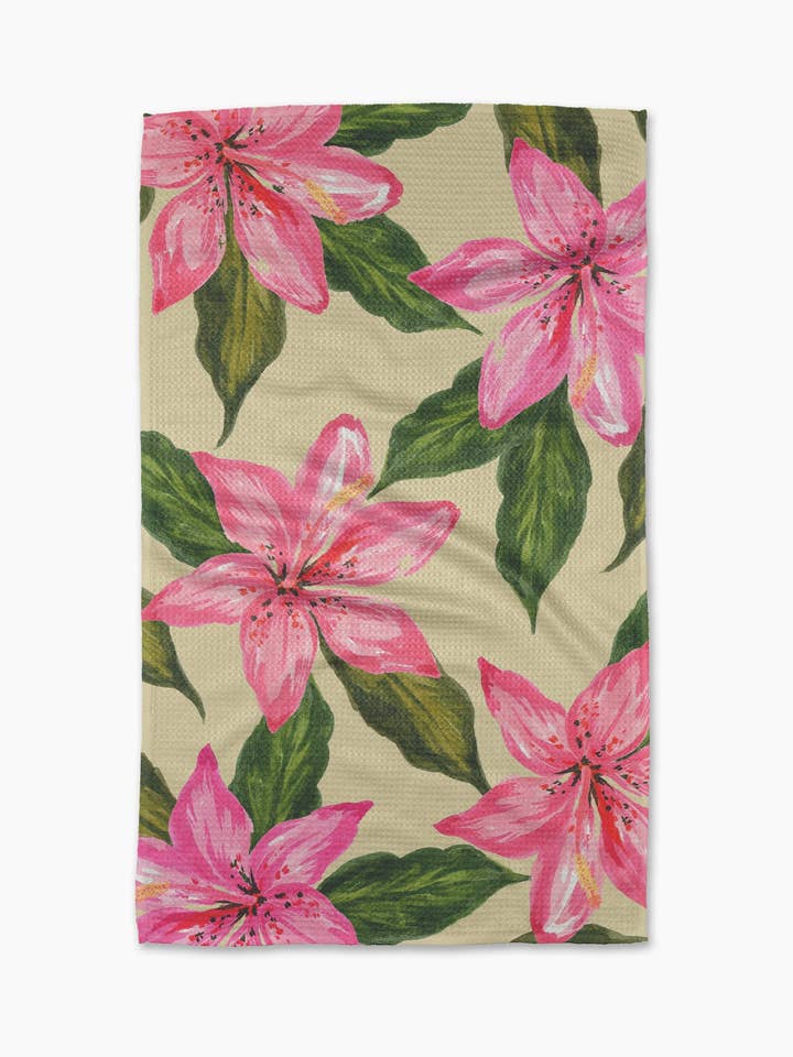 Hibiscus Haze for wholesale by Geometry