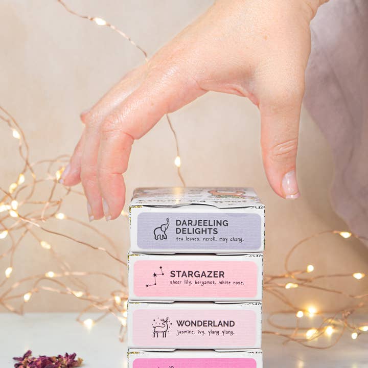 The Flora Lab | Hand Poured Natural-Wax Candles - Wholesale Wax Melt - Darjeeling Delights Wax Melt Bar | Floraliental Summer Scent
