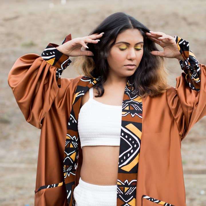 Kimono med ballonærmer for engroshandel hos ShopConsciously