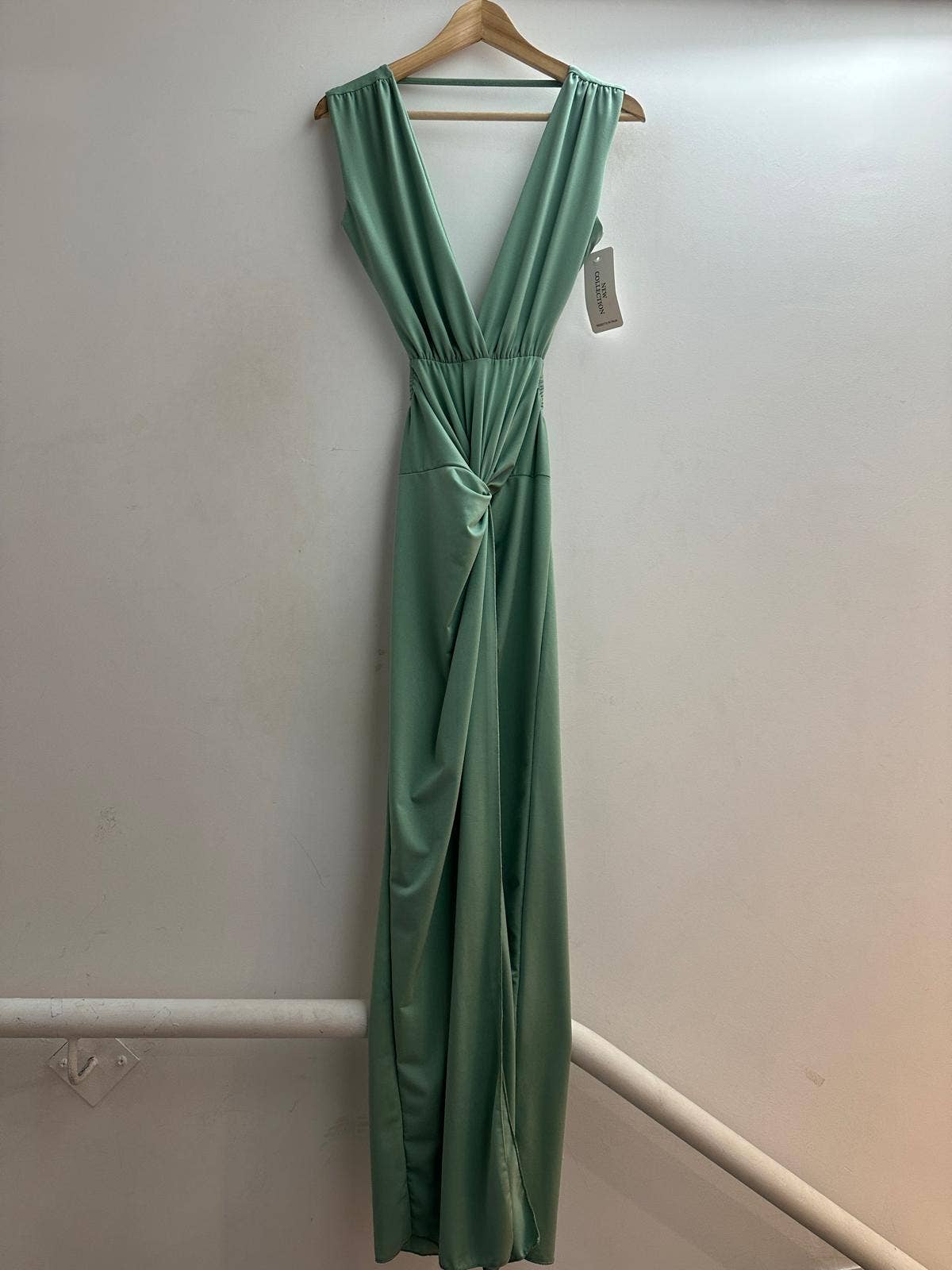 LORIANE – wholesale Dress – Women's – 5997 Plain long dress with open back one size18