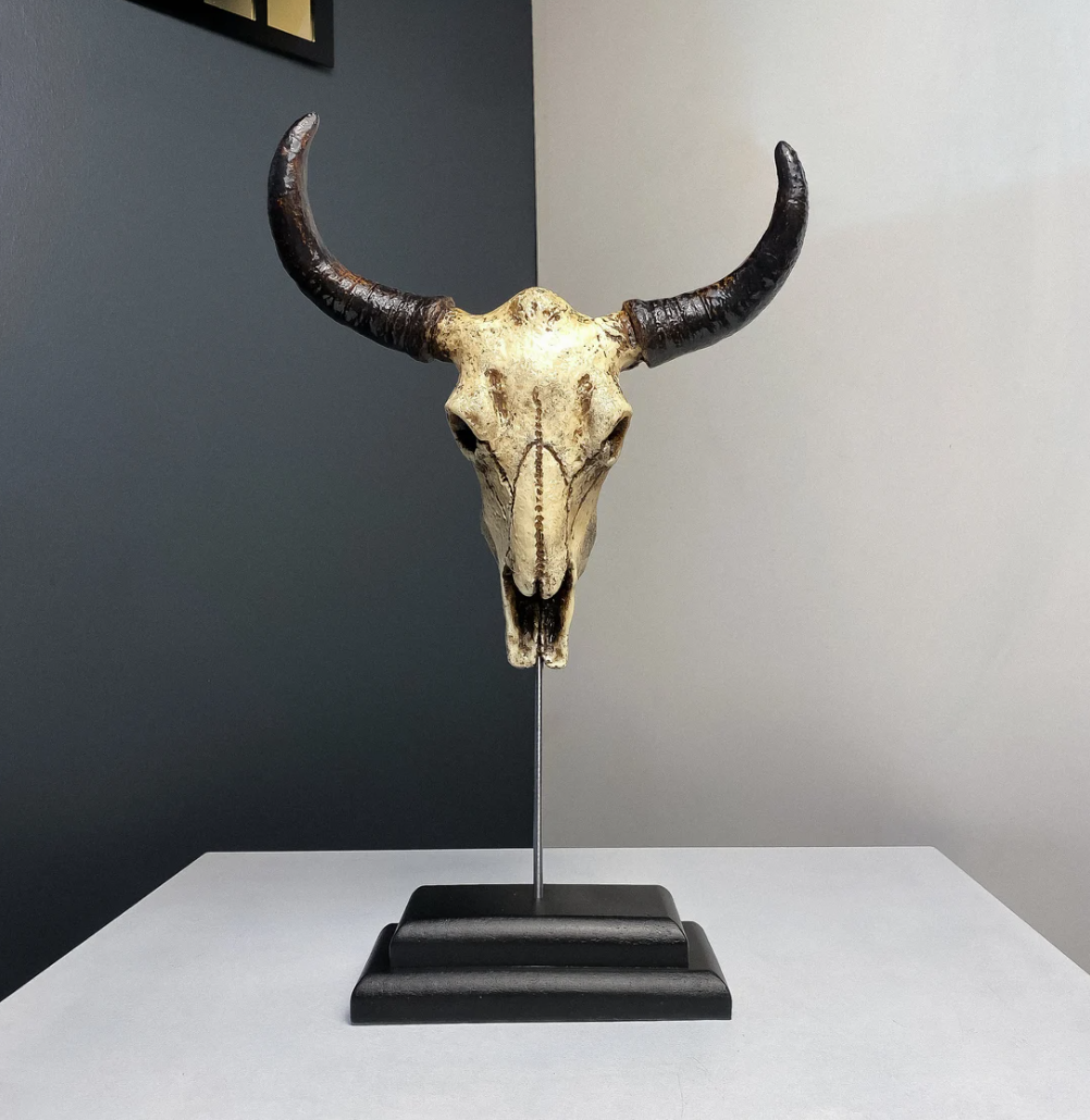 G7T6 - Wholesale Decorative Figurine - Bison Skull Mounted on Stand, Buffalo Skull, Cow Bull Skull1