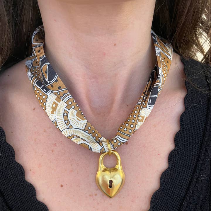 Cola Stacks - Wholesale Scarf - Women's - Locket Scarf Necklace