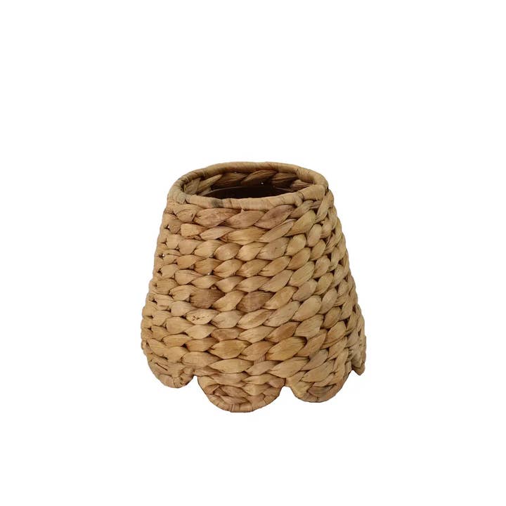 Zafferano America - Wholesale Lamp Shade - Scalloped Water Hyacinth Woven Wicker Shade1