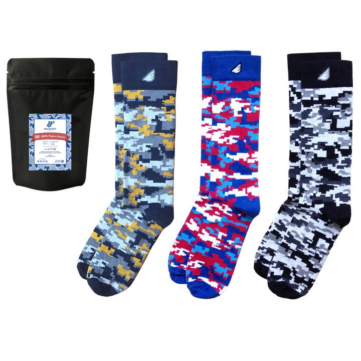 Lot de 3 paires de chaussettes Digital Camo Gift. Ensemble cadeau fabriqué aux États-Unis pour la vente par Boldfoot Socks