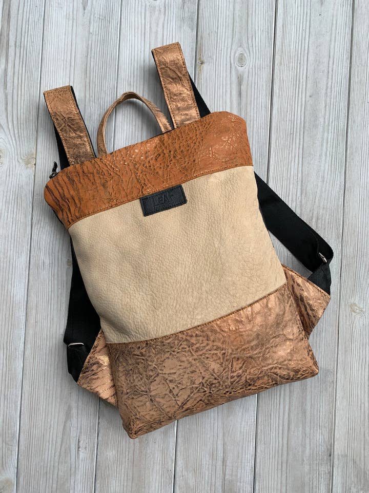 Sac à dos en cuir terracotta, sac à dos recyclé, femme pour la vente par LeaF