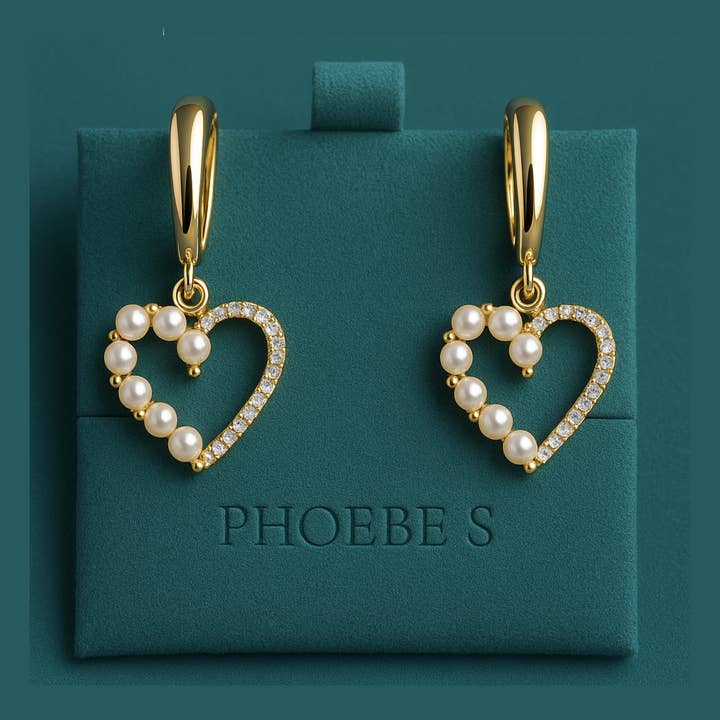 Orecchini a cuore in perle e zirconi placcati in oro 18K per la vendita all'ingrosso da parte di PHOEBE´S