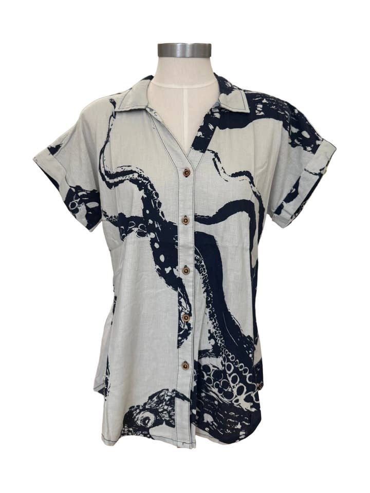 T-shirt Aloha pour femmes en He'e pour la vente par Paradise Now Hawaiʻi