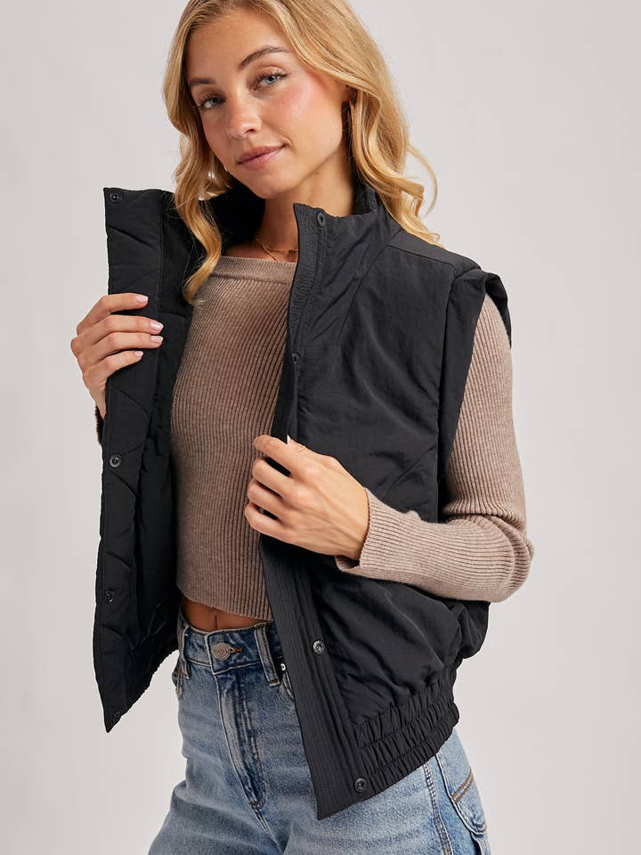 Bluivy - Wholesale Outerwear Vest - Women's - BOMBER STYLE PUFFER VEST WITH POCKETS25