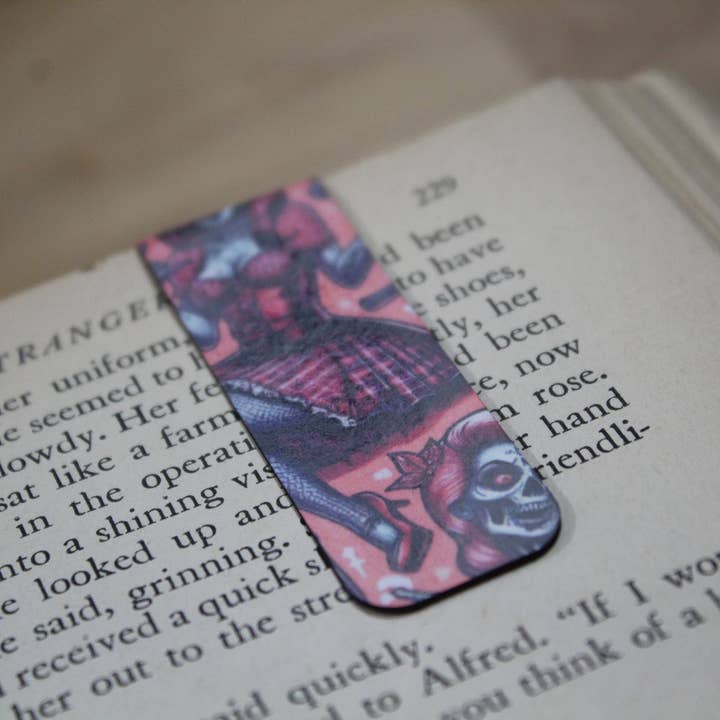 Raven Design - Wholesale Bookmark - Zombie Pink Girls // Magnet Fold Bookmark