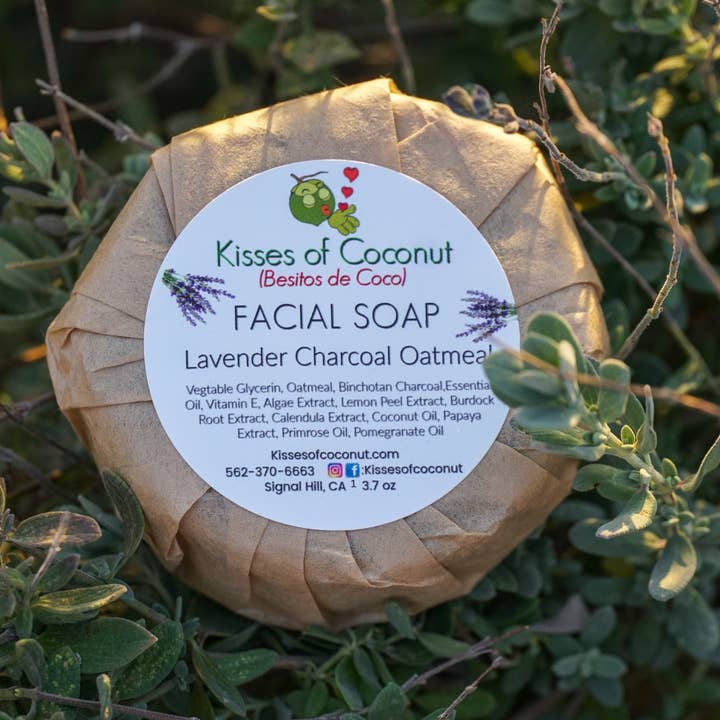 Sabonete Facial de Lavanda Carvão de Aveia por atacado de Kisses of Coconut
