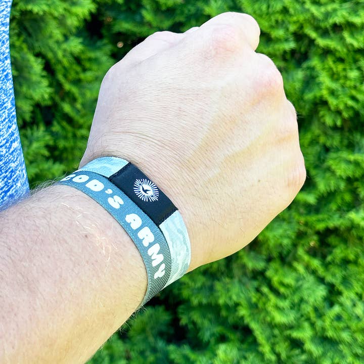 Free Luma - Vente Bracelet tissé/tressé - Bracelet verset biblique NFC de l'Armée de Dieu3