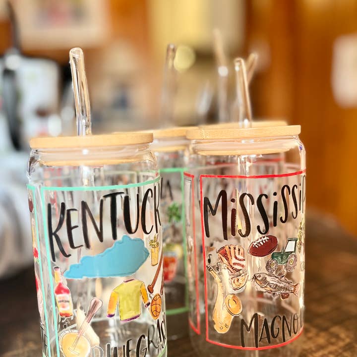 Happy By Rachel, LLC - Wholesale Drinking Glass/Cup - State of Mississippi 16 oz Glassware w/ Bamboo Lid & Straw2