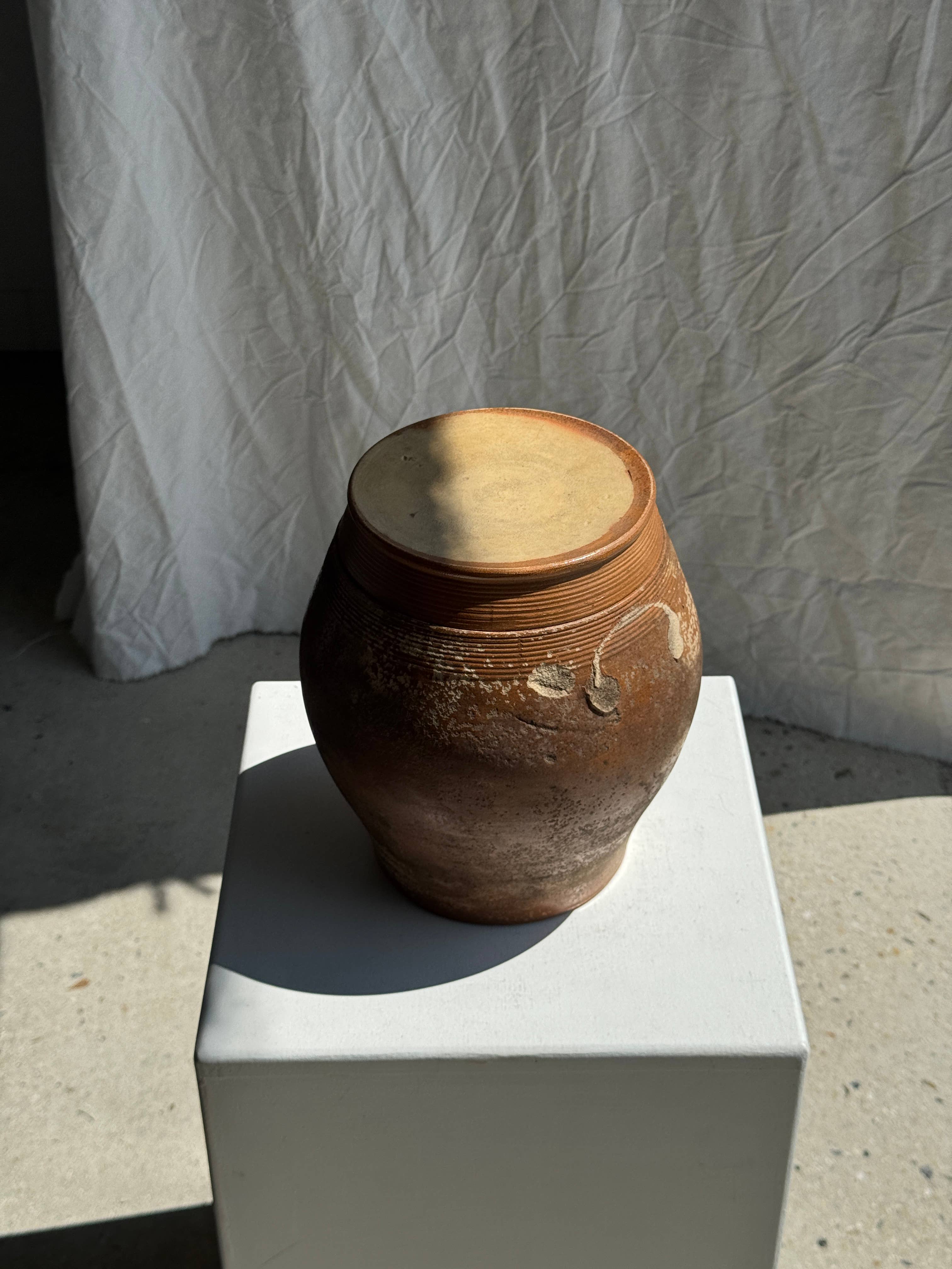 Office Objets – Großhandel Blumentopf – Großer ovaler Steinguttopf mit Deckel H245