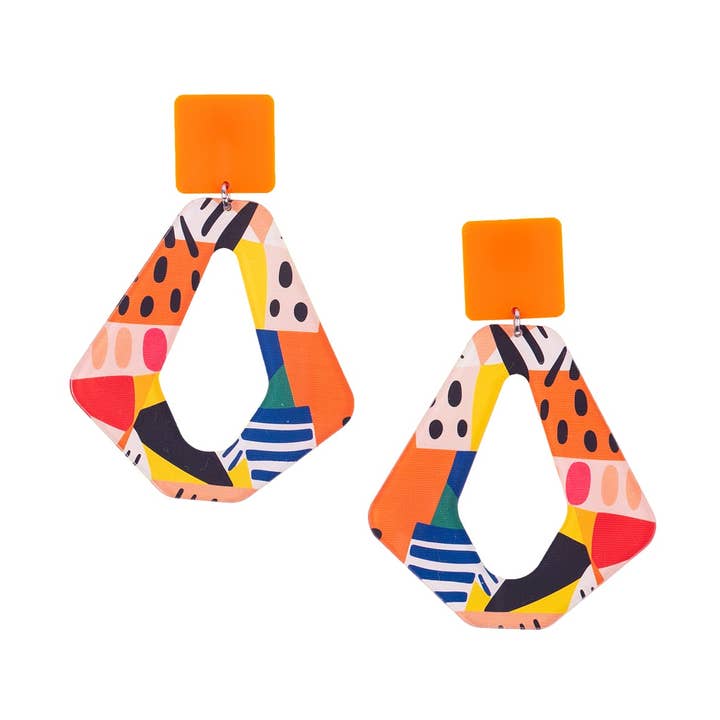 Geometriska örhängen med mönster och orange akryl #PA011 för wholesale av Goiaba Design