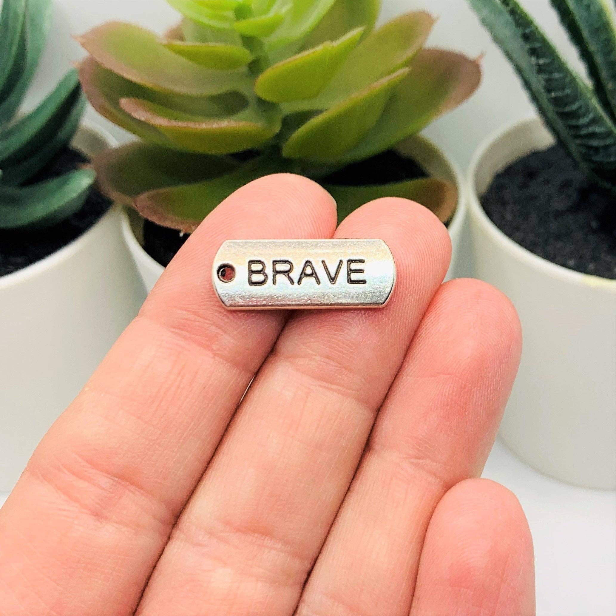 Guerrilla Charm - Wholesale Individual Charm/Pendant - Silver Brave Word Bar Tag Charms, 8x21mm1