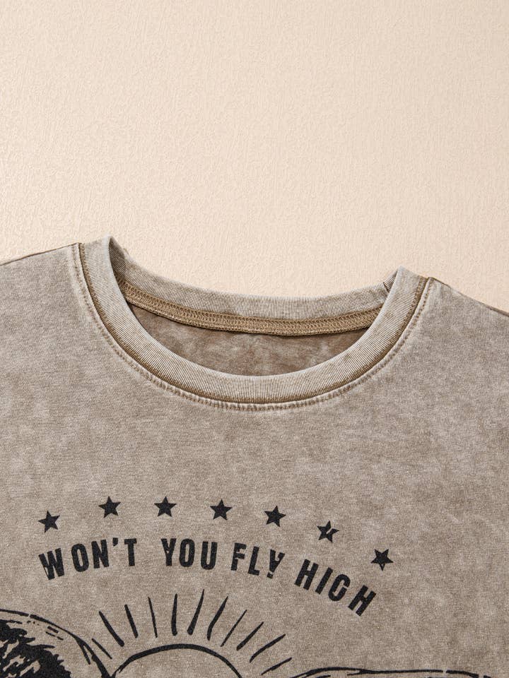 Pergamino Camiseta vintage gráfica de pergamino AMERICA FREE BIRD lavada con minerales de venta al por mayor en Faire4