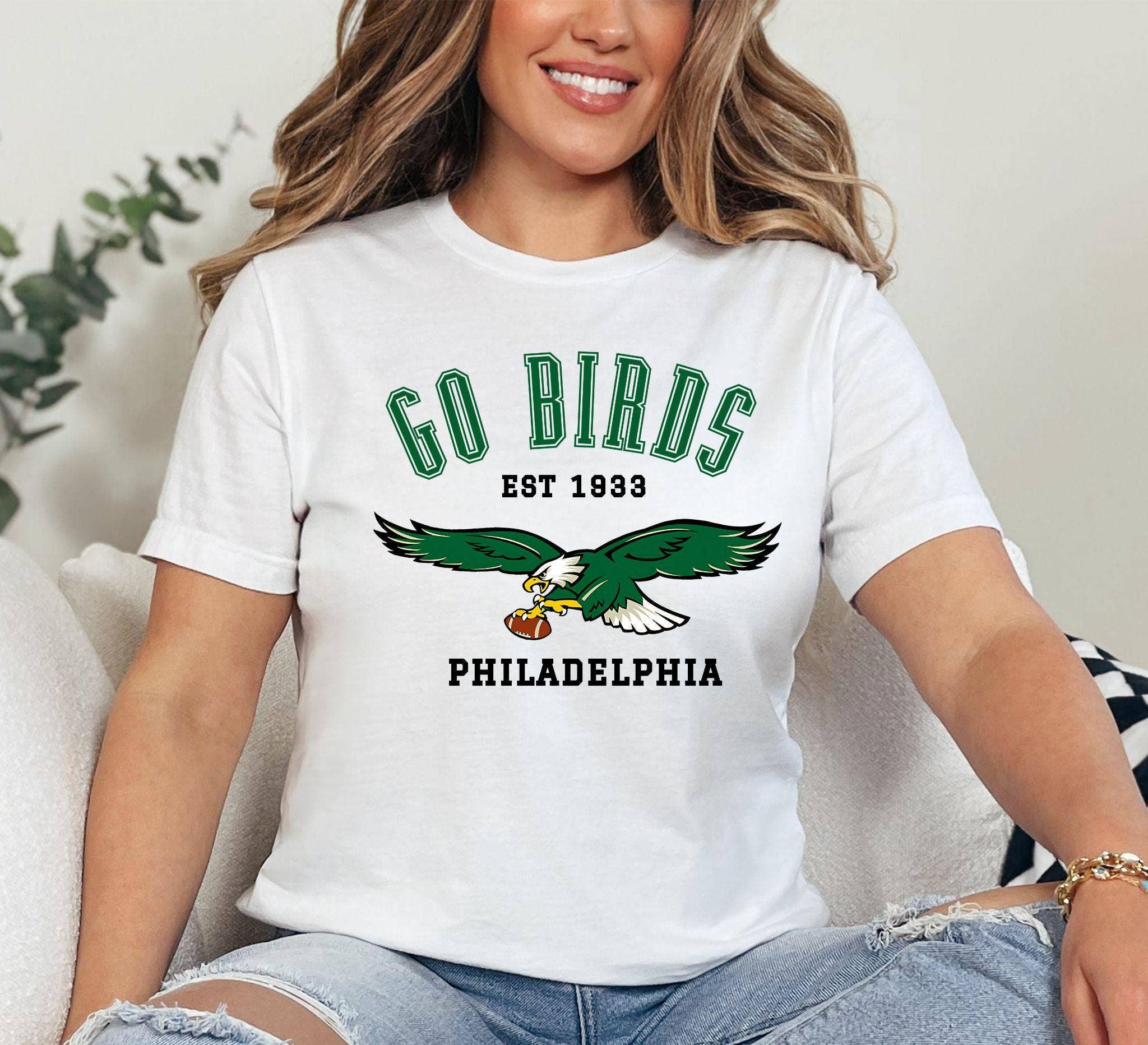TheKingShirt - Wholesale Graphic Sweatshirt - Women's - Philadelphia Eagles Go Birds - Football Fan Outfit3