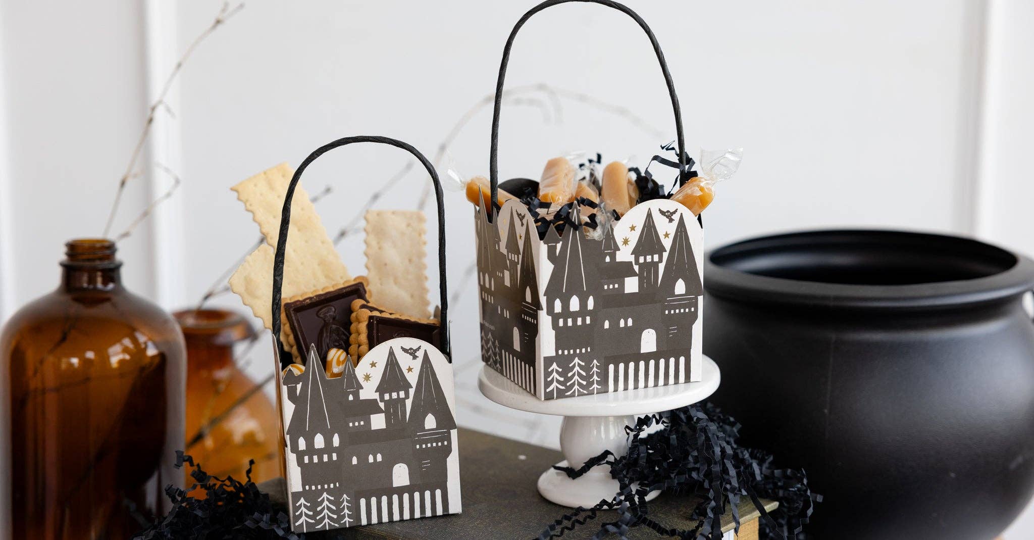 My Mind’s Eye - Wholesale Party Favor Bag/Box - SPL1108 - Castle Treat Box1