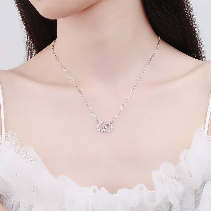 AK Brand - Wholesale Pendant/Charm Necklace - Interlocked Circles 925 Sterling Silver Necklace4