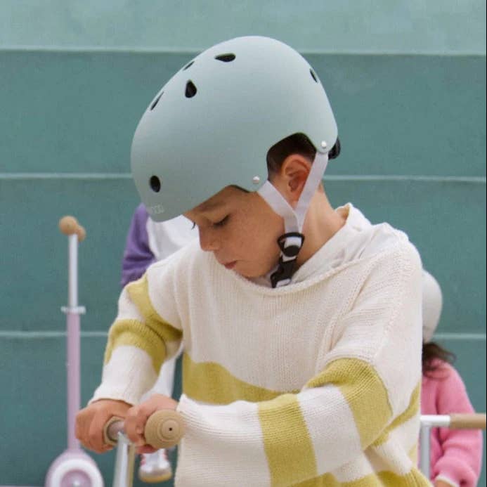 Banwood UK – wholesale Biking accessories – BANWOOD ECO HELMET - TEAL (50-54 cm)1