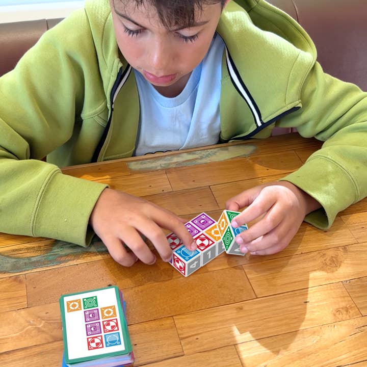 Funwares - Venta al por mayor Juego de ingenio - Niños - Edición Rápida de Frenesí de Combate