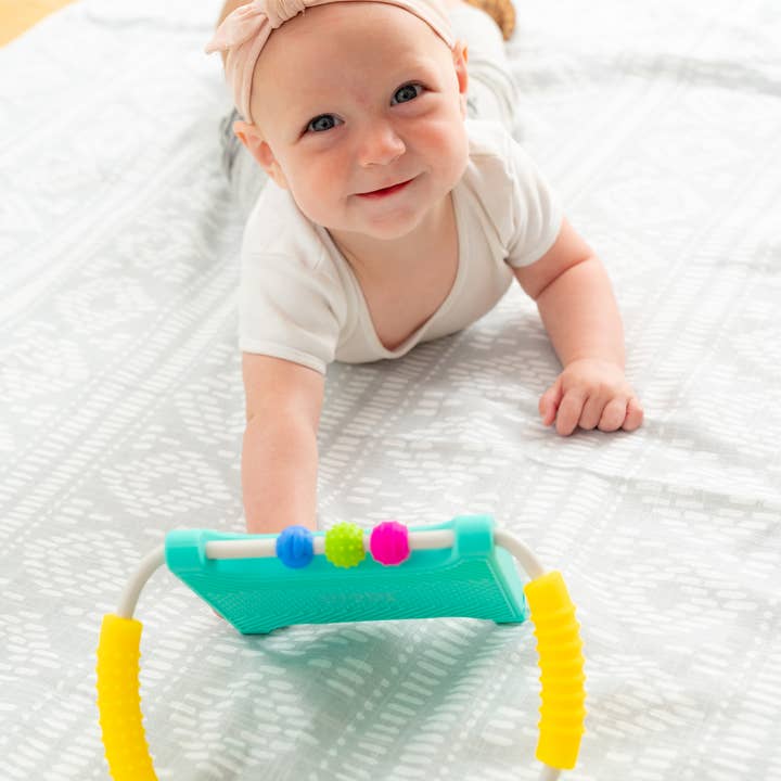 Möbi Games Inc. - Wholesale Classic Toy - Kids - Peeka Development Mirror3