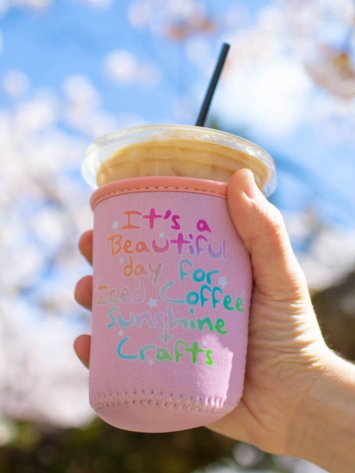 Bella giornata per Iced Coffee Sunshine+Crafts Iced Coffee Sleeve per la vendita all'ingrosso da parte di Palm Creative