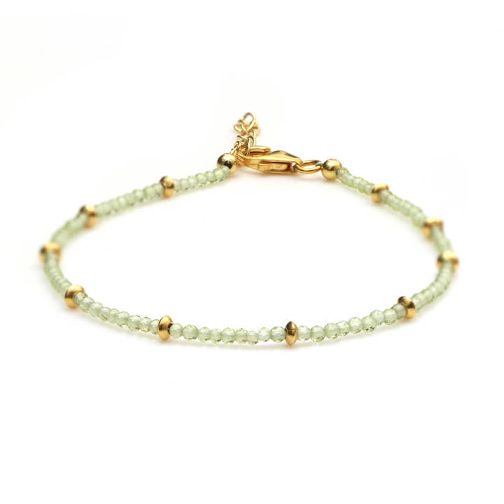 Naturlig Peridot Perlevedhæng Sterling Sølv Armbånd 7" for engroshandel hos Fine Facets