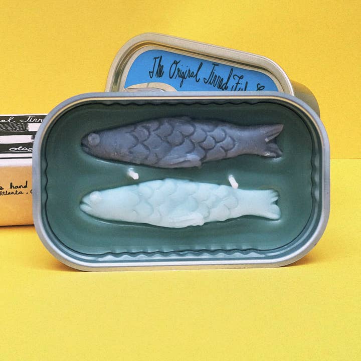 Tinned Candle - Vendita all'ingrosso Candele regalo - Candela a forma di pesce in scatola - Olio d'oliva e sale marino0