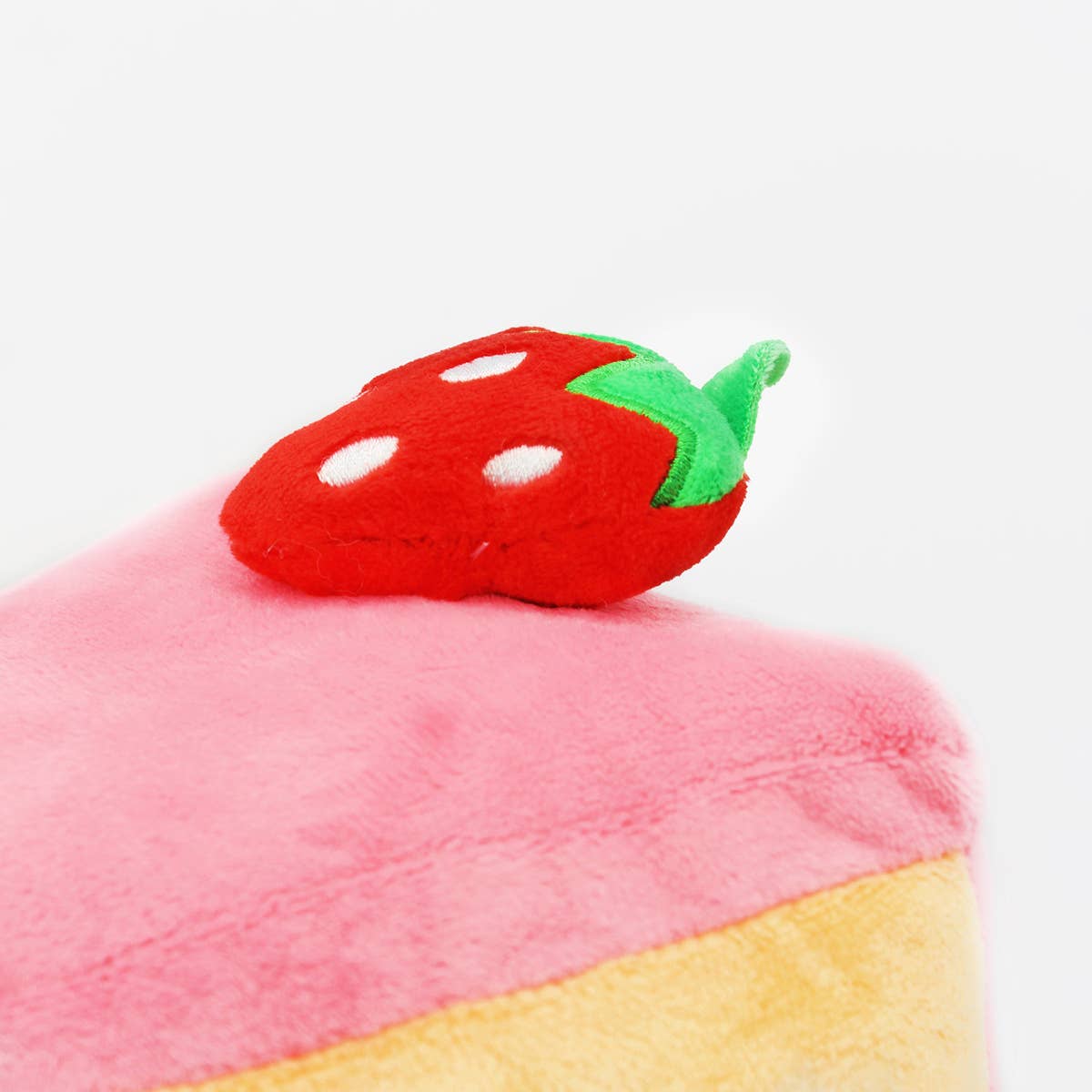 Joy Toy – Peluche - Crianças e bebés por atacado – YUMMIES MORANGO O BOLO PELUCHE 22X22 CM5