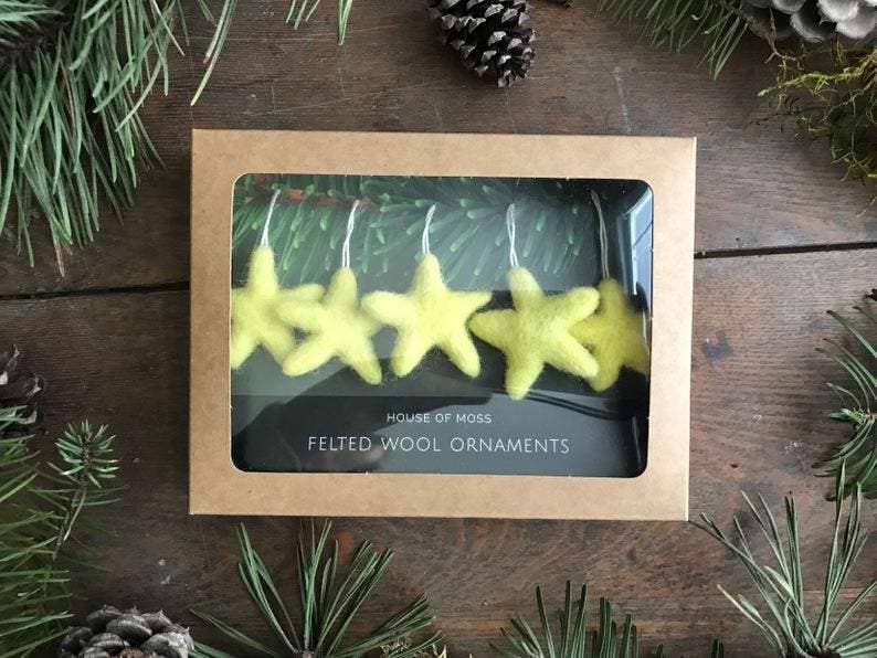 House of Moss - Wholesale Ornament Set - Star Ornaments | Boxed Set of 5 Mini Wool Ornaments0