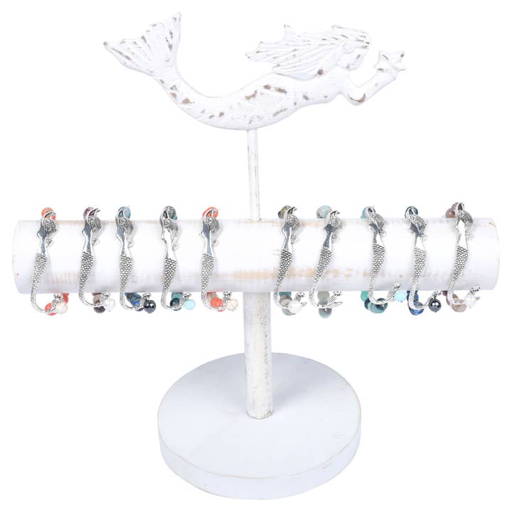 Assortiment de trésors trouvés en forme de sirène pour la vente par Bamboo Trading Company