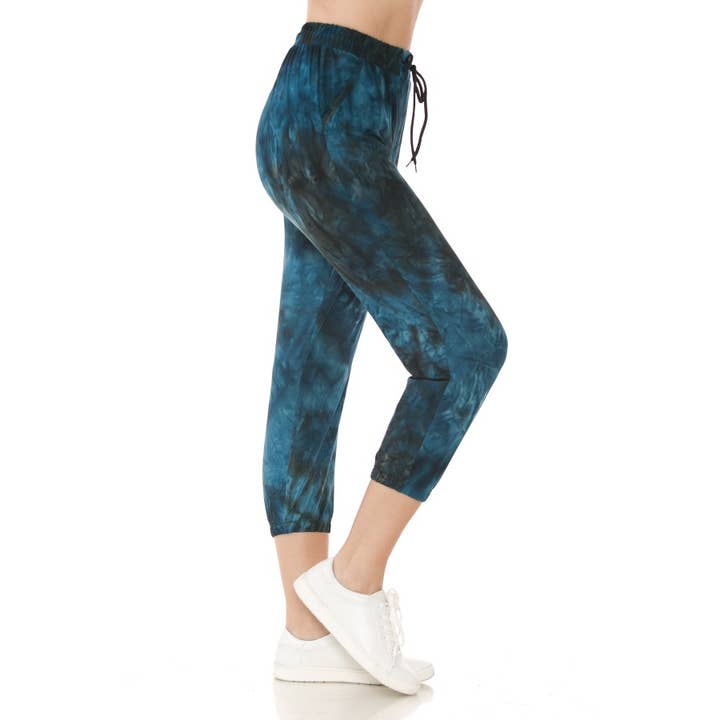 Pantaloni da jogging capri con stampa morbida a forma di burro - blu scuro tie-dye per la vendita all'ingrosso da parte di Leggings Depot