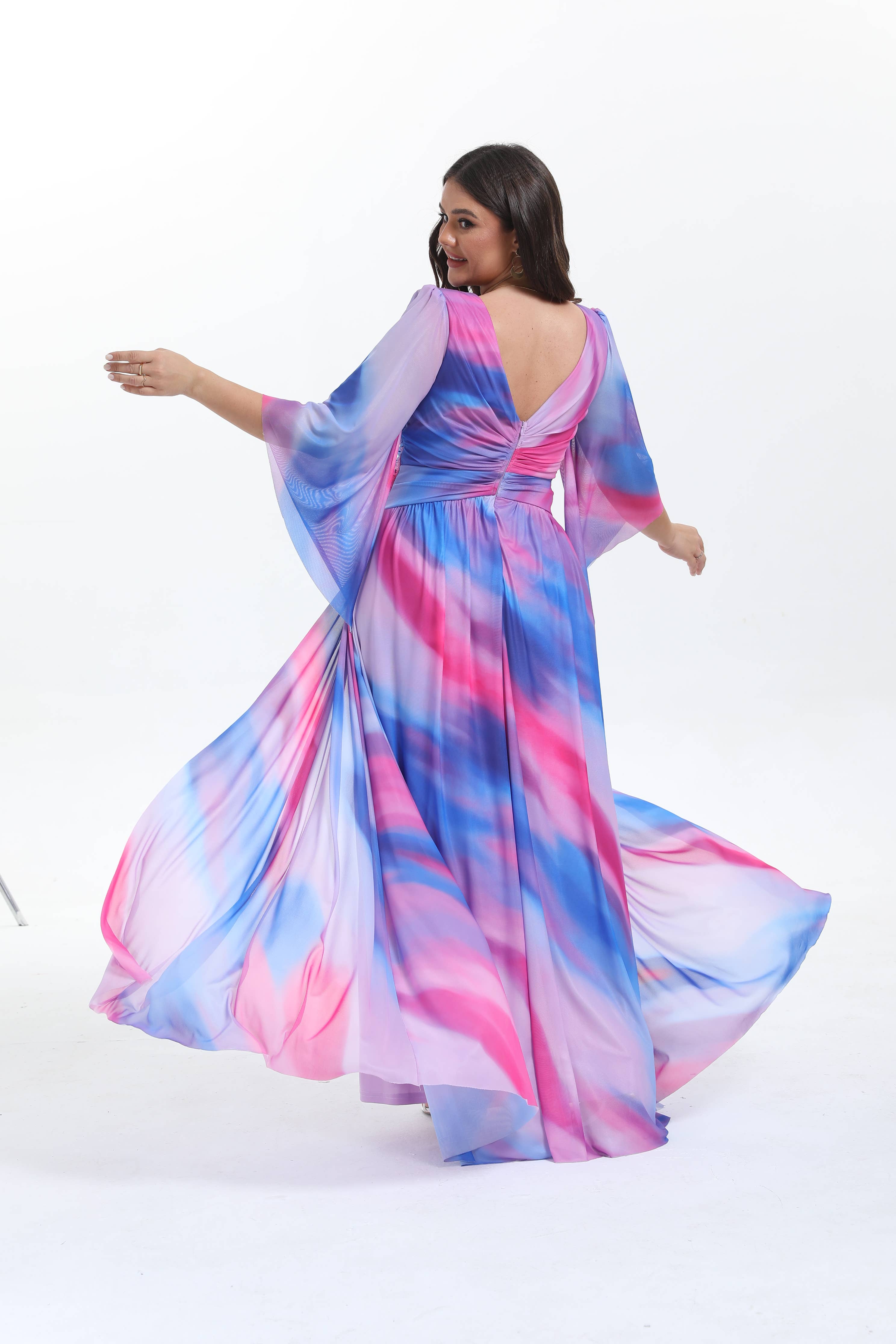 Lucas & Emma - Sarl RJ & co - Wholesale Dress - Women's - Plus size long flared dress with mid-length sleeves 2537-14