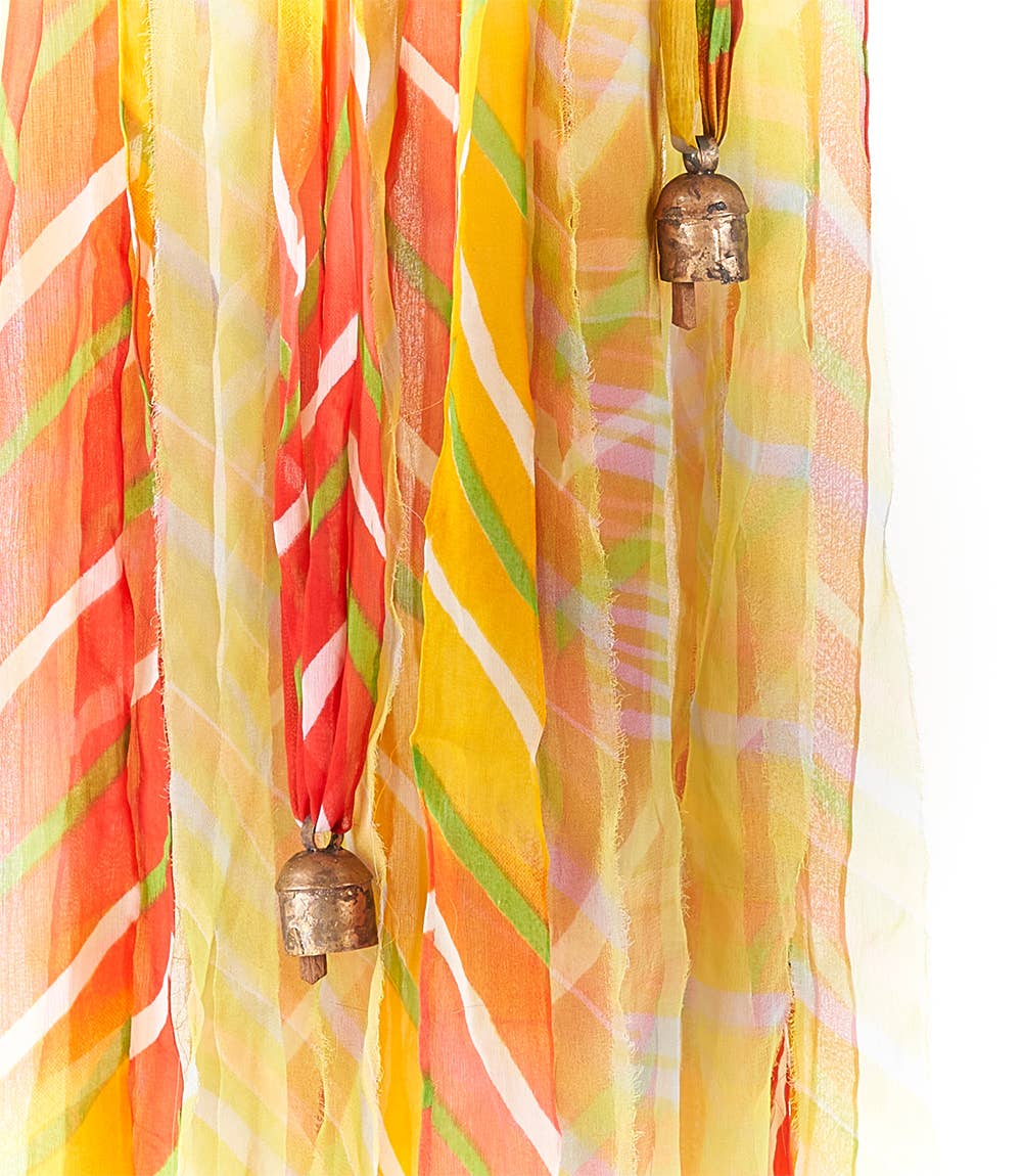 Matr Boomie Fair Trade - Wholesale Windorgel - Dansende windsok met bellen - diverse gerecyclede sari's1