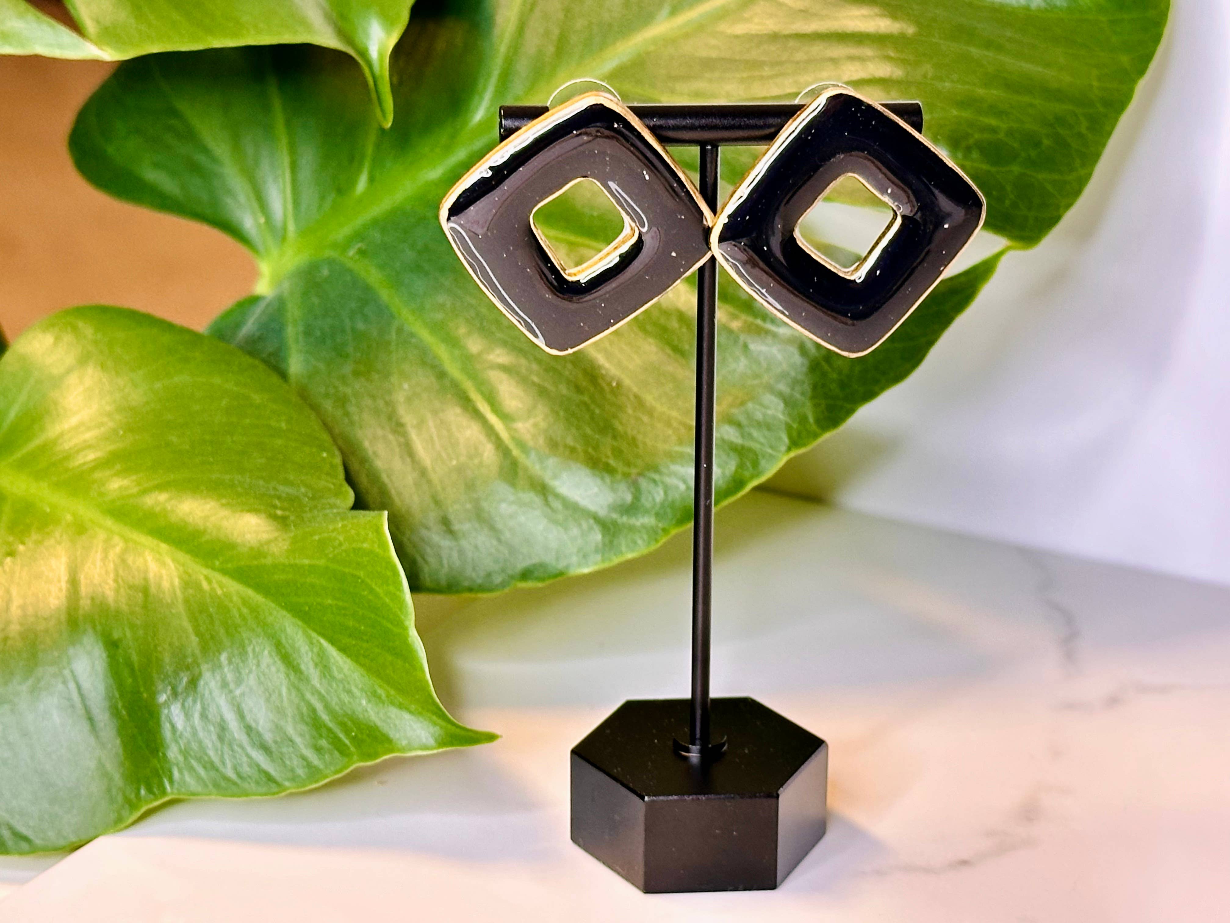 913onCanvas - Wholesale Stud/Post Earrings - Not Too Square: Statement Studs (Black or White)2