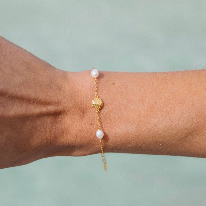 Malakai the Label - Wholesale Charm/dangle bracelet - Paralia Palms Bracelet in 18k Gold1