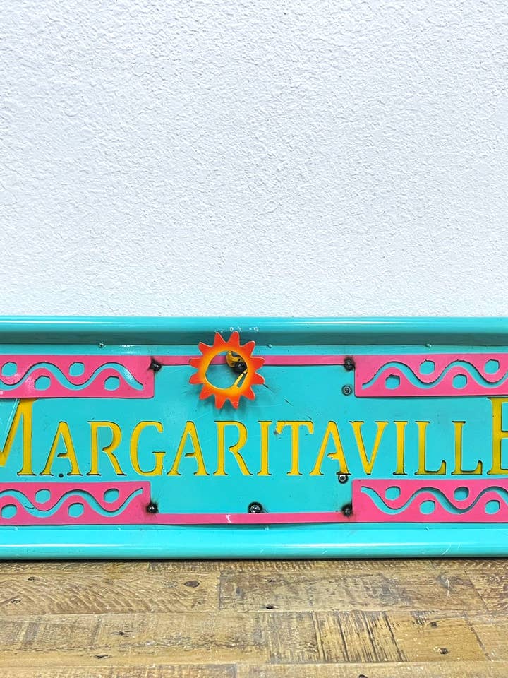 Panneau mural rectangulaire en métal, Margaritaville - 8.2 pour la vente par Rustic Farm