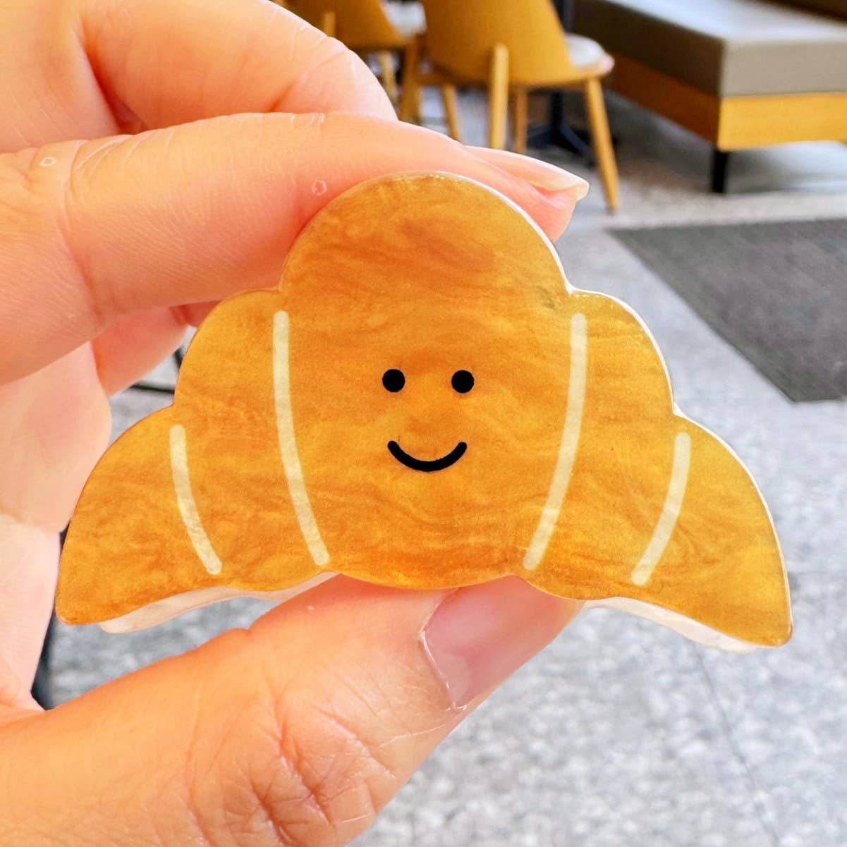 SoapElenGlen – wholesale Hair clip – Women’s – Cute Animal & Croissant Shaped Hair Claw Clip3