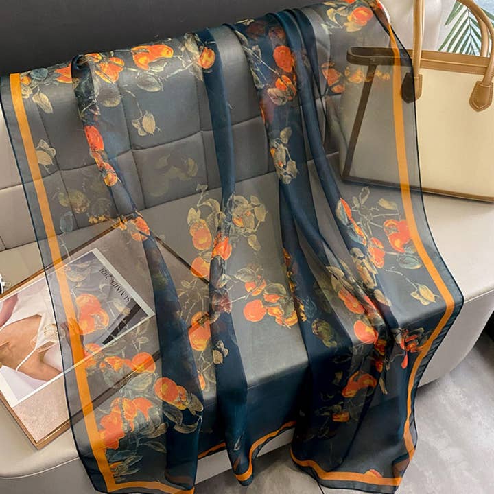 SueSilkHK – Großhandel Schal – Damen – Sommer-Sarong mit Blumenmuster / Sarong mit orientalischer Ästhetik / UV-Schutz Seidenschal / Sommer-Cape / Strandüberwurf / Geschenk für sie2