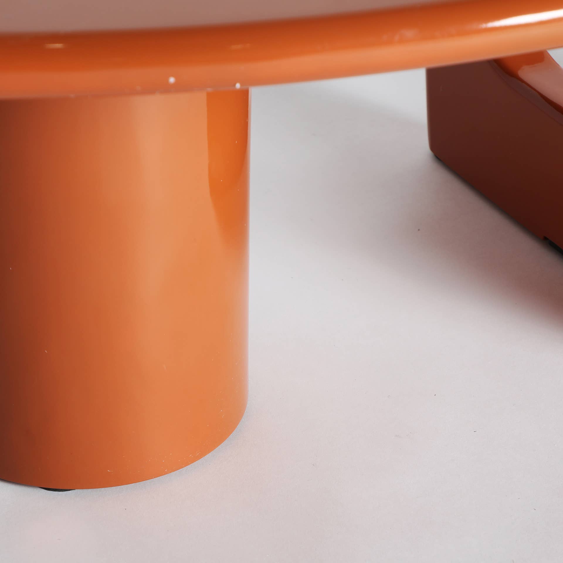 Kodu - Wholesale Coffee Table - Orange lacquered MDF coffee table2