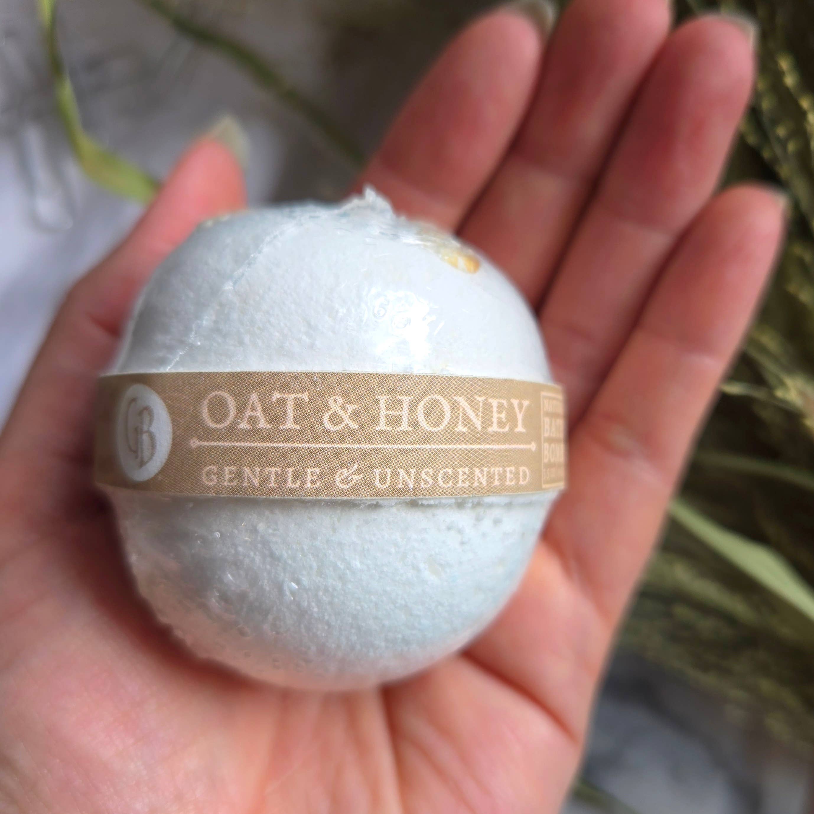 Gnat and Bee - Wholesale Bath Bomb/Fizz - Oat and Honey | Natural Unscented Bath Bomb3
