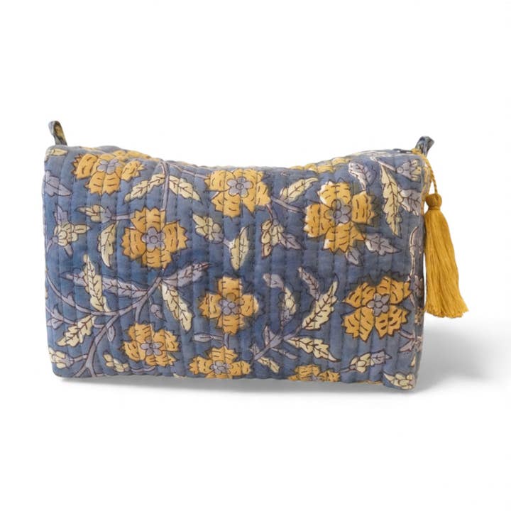 Printed cotton toiletry bag No. 94 for wholesale by Claire Beaugrand