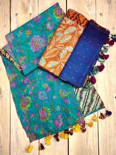 Kantha Soie Sari Écharpes pour la vente par PEI
