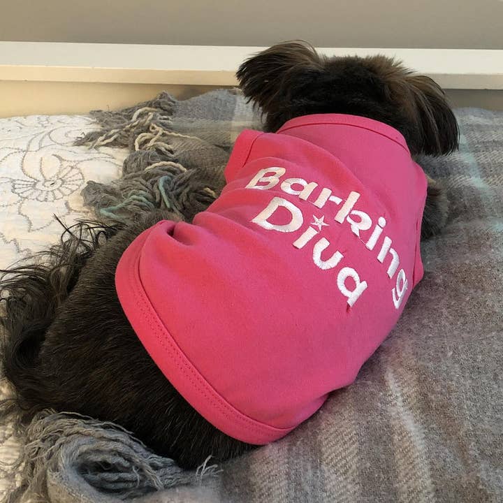 Parisian Pet® - Venta al por mayor Camisa para mascota - Perros - Camiseta para Perros Barking Diva – Conjunto Moderno y Divertido para Cachorros