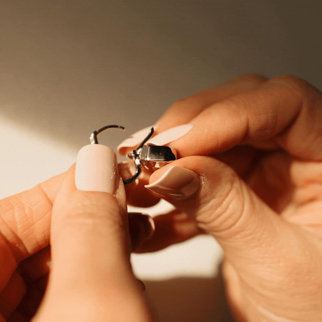 Chloe + Lois - Wholesale Hoop Earrings - Luxe Asscher Hoops4