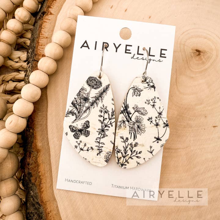 Vintage botaniske aflange bar kork + læder øreringe for engroshandel hos Airyelle Designs