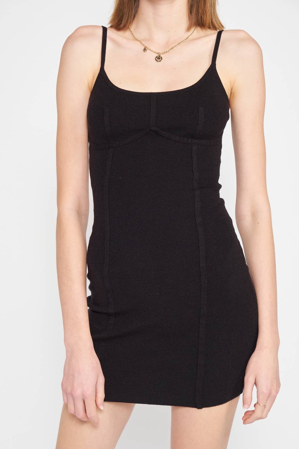 Emory Park – Großhandel Kleid – Damen – MINIKLEID MIT PASPELN UND U-AUSSCHNITT1